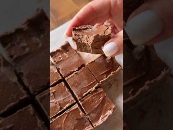 3-ingredient chocolate protein fudge 