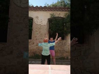 Зарядка с бабушкой/ Exercicio con mi abuela