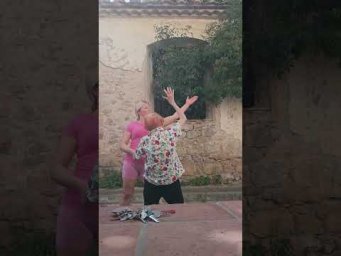 Бабушка с огромной силой воли и я ее персональный тренер)/Deporte suave 90+