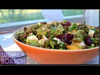 Яркий салат с рукколой, апельсином и свёклой &mdash; сочный, хрустящий и очень вкусный! Быстрый рецепт!