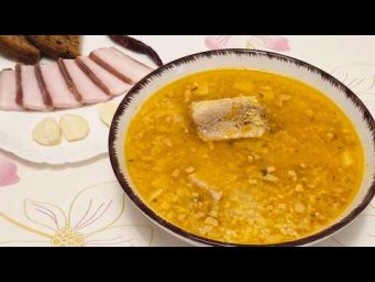 КУЛІШ. Жидкая каша или наваристый густой суп.