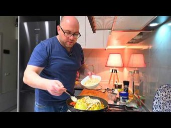 ТЕПЕРЬ МОЛОДУЮ КАПУСТУ ГОТОВЛЮ ТОЛЬКО ТАК! СЕКРЕТ ВО ВКУСНОЙ ЗАПРАВКЕ! НИКОГДА НЕ НАДОЕСТ! РЕЦЕПТ!