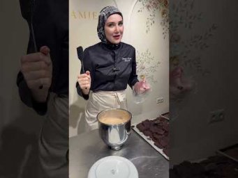 31 торт в виде сумки Chanel 