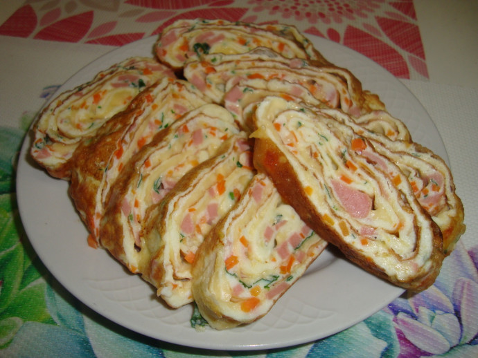 Яичный рулет. Просто и вкусно Яичный рулет. Просто и вкусно